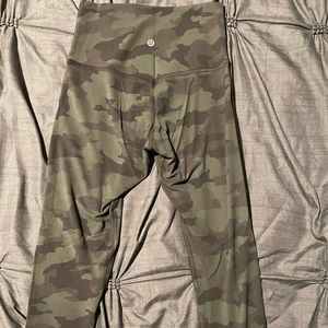Lululemon Align 28” Camo Green
